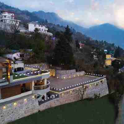 amã Stays & Trails Whispering Pines, Bhimtal Hotel Exterior