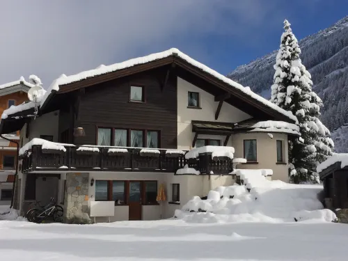 Chalet Sunstar Klein