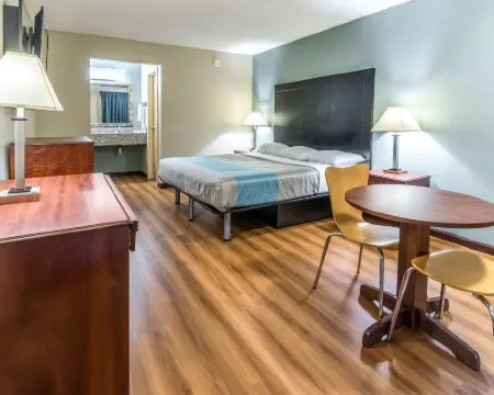 Motel 6 Kenly, NC Hoteles en Condado de Johnston