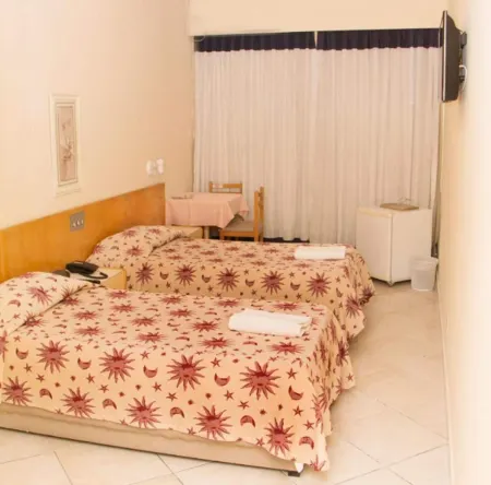 Hotel Pouso Real Отели рядом с достопримечательностью «Португальская королевская библиотека»