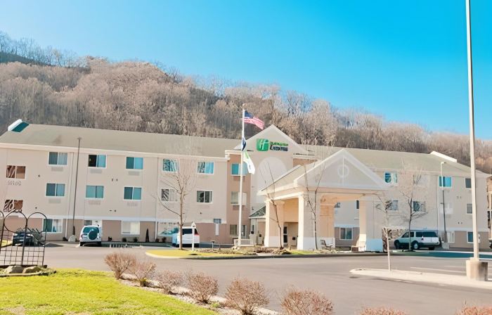 Holiday Inn Express & Suites CHARLESTON-KANAWHA CITY by IHG