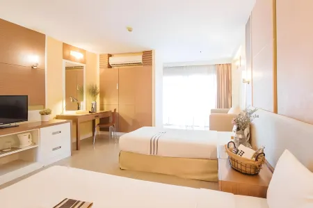 Clef Hotel Отели рядом с достопримечательностью «Крокодиловая ферма Самутпракан»