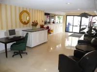 アイランド トラベル イン