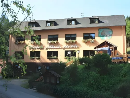 Waldhotel Albachmühle Mit Albacher Stuben Hotel di Konz