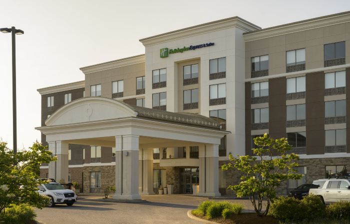 Holiday Inn Express & Suites NORTH BAY by IHG