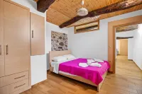 Maria s House with View in Kambos