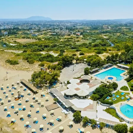 Apollonia Beach Resort & Spa Отели рядом с достопримечательностью «Пляж Амудара»