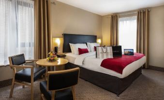 Academy Plaza Hotel