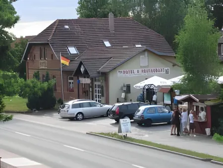 Hotel & Restaurant Alte Molkerei Kölleda Отели в г. Артерн