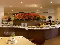 Rede Andrade LG Inn - breakfast