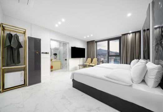 하운드호텔 서울대입구