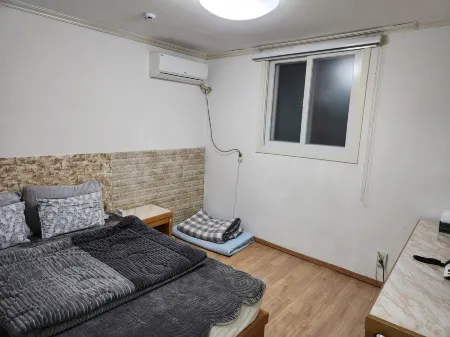 Cheorwon W Отели в г. Чхорвон