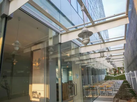 Alimar Premier Hotel Отели в г. Mulyorejo