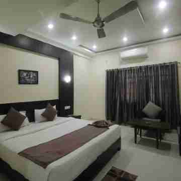 Hotel Silver Shine Rooms