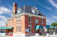 Ramada Provincial Inn 1000 Islands/Gananoque Hotels in der Nähe von Thousand Islands Playhouse
