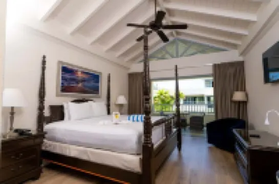 Savannah Beach Club Hotel & Spa Hotel di 