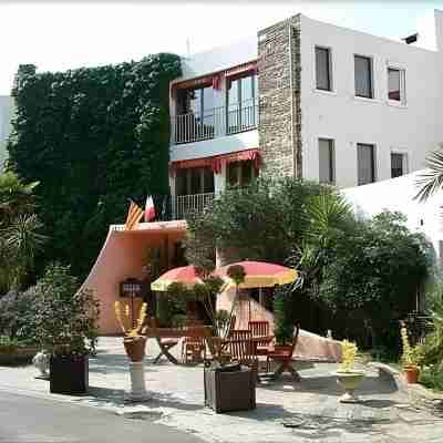 Hôtel le Catalan Restaurant Le Miradou Hotel Exterior