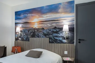 Contact Hôtel du Champ de Mars de Saint-Brieuc Hotels near MGM