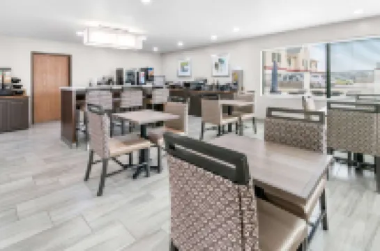 Best Western Abilene Inn  Suites