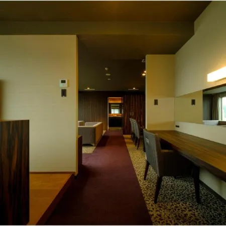 Inasayama Kanko Hotel Отели рядом с достопримечательностью «Собор Ураками»