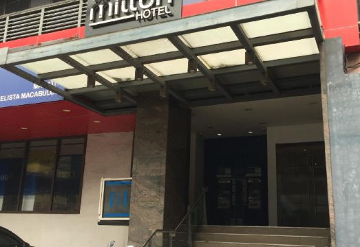 Milton Hotel Makati 대표 이미지