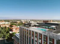 Graduate by Hilton Tucson - Rooftop Pools