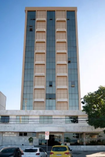 Tropical Barra Hotel Hotels near Joatinga Beach