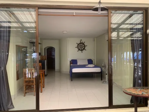 Pirates Terrace Hotels in Amphoe Pathio
