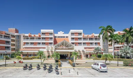 Occidental Arenas Blancas