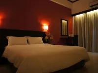 Meldrum Hotel Hotels near Jalan Tan Hiok Nee