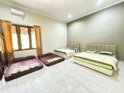 Rumah Organik Homestay Jogja Hotels in Sardonoharjo