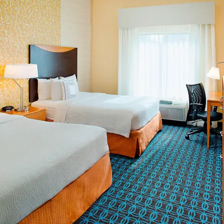 Fairfield Inn & Suites San Antonio SeaWorld®/Westover Hills Отели рядом с достопримечательностью «Аквапарк Акватика в Сан-Антонио»