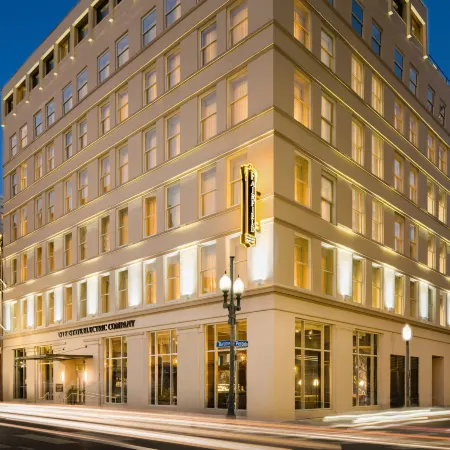 Fairfield Inn & Suites New Orleans Downtown/French Quarter Area Отели рядом с достопримечательностью «Железнодорожная станция Юнион Стейшн»