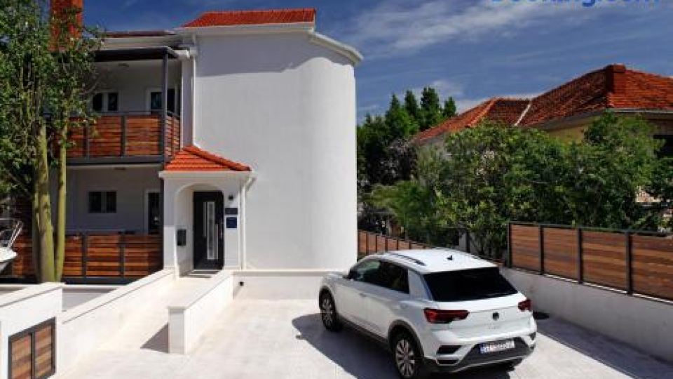 Santa Cruz Apartments Supetar