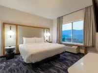 Fairfield Inn & Suites Salmon Arm Hotels in Salmon Arm