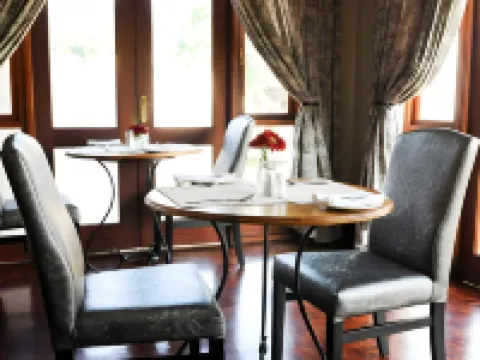 Candlewoods Guesthouse
