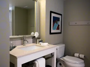 DoubleTree by Hilton Biloxi