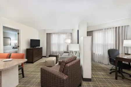 Homewood Suites by Hilton Raleigh - Crabtree Valley Отели в г. Мередит