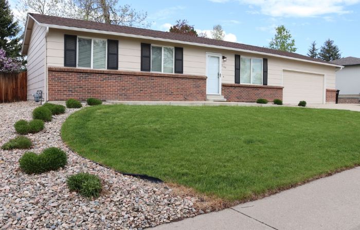 Denver 3bed/2 bath with spacious backyard