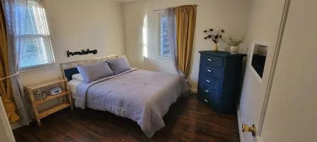 Home of the MavericksLovely 2-bedroom bungalow in Grand Junction Отели рядом с достопримечательностью «Университет Колорадо Меса»