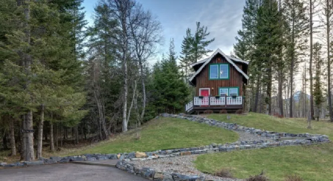 Gorgeous Property Located Just 30 Minutes From Glacier National Park