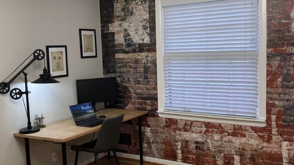 Convenient One Bedroom Hancock Condo