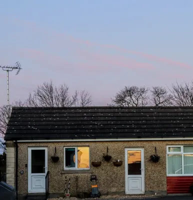 Country Retreat, one bedroom apartment only 10 miles from Belfast Hotels near Captain Jack's Play Centre