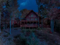 Extraordinary Lodge with Breathtaking Mt. Views - Chalets