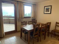 Well placed - relaxed - family friendly - a great place to ski - Ski in ski out-