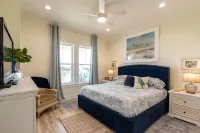 3 Bedroom/2 Bath Tropical Sunset Lagoon Style Hotels near Salt Cedar Avenue Beach Access Point #36