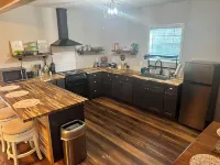 Newly renovated, conveniently located between Nashville and Chattanooga