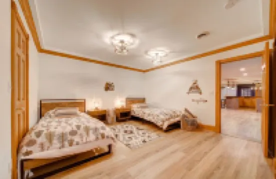 Renovated luxury villa with 7 bedrooms 5 bathrooms. Located on 40 acres of land. Hotels in 