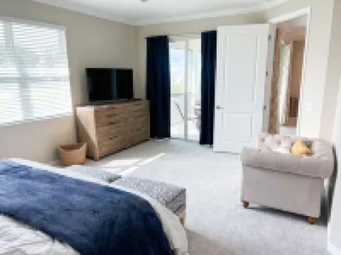 Warm weather year round in brand new coach home with optional golf Hotels in Ave Maria