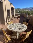 Casa Alta Vista - private, quiet, glorious views, 7mi to town Hotels in Chupadero